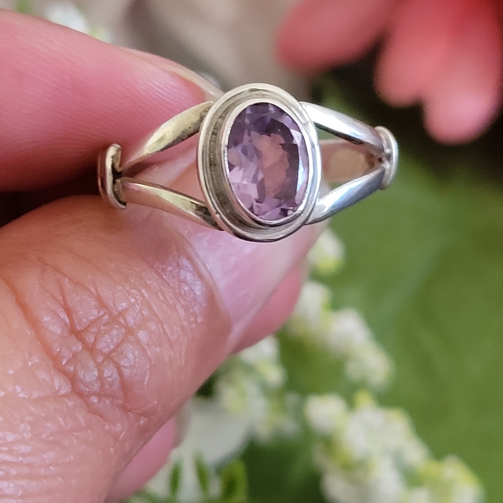 Handmade 925 sterling silver & amethyst ring size 7